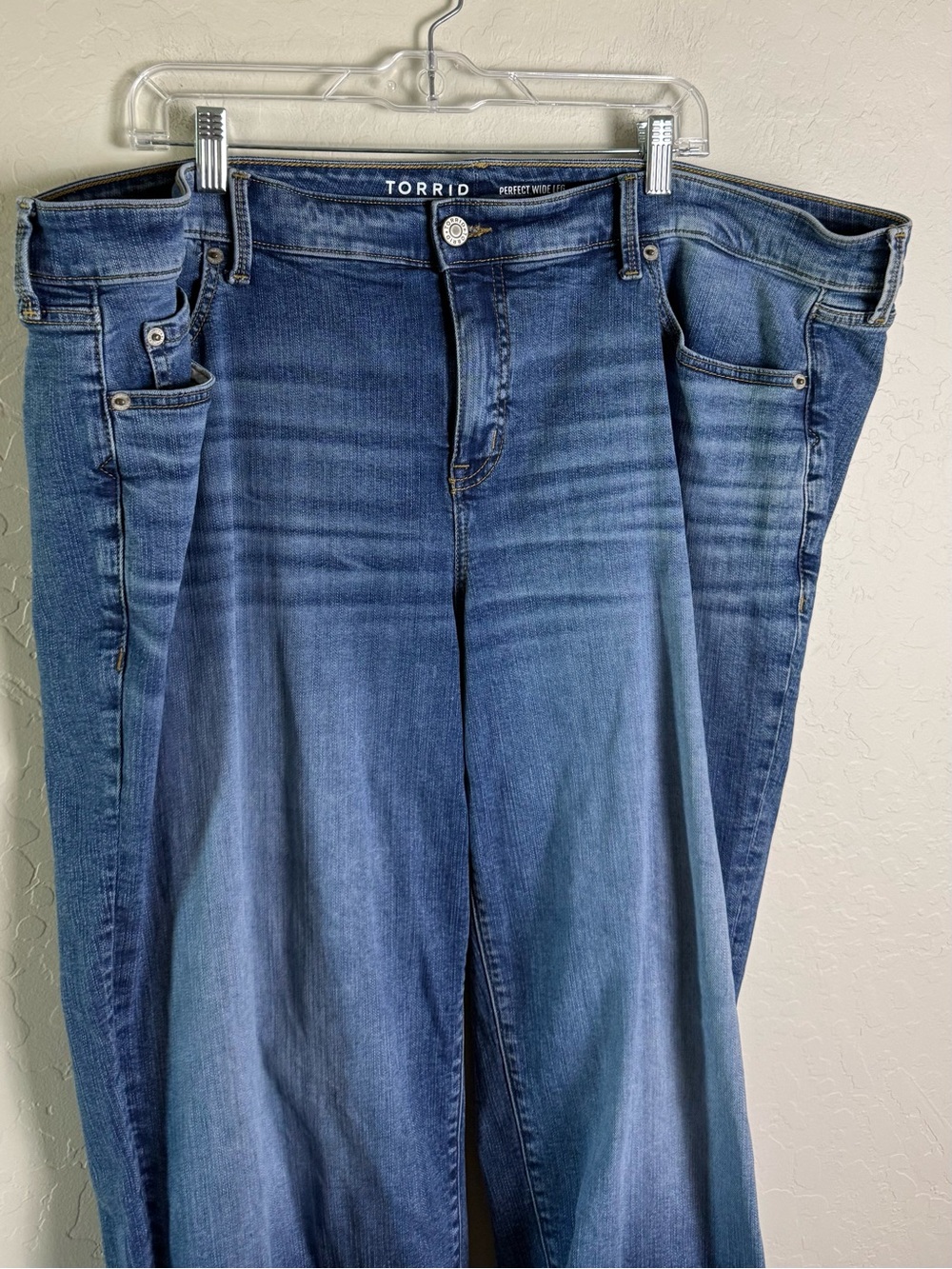 Torrid Perfect Wide-Leg Mid-Rise Jean Piece Of Cake 20R 40825614 - Picture 4 of 16